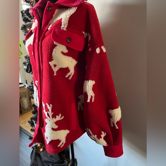 Cozy Sherpa holiday shirt/jacket - Picture 2 of 4